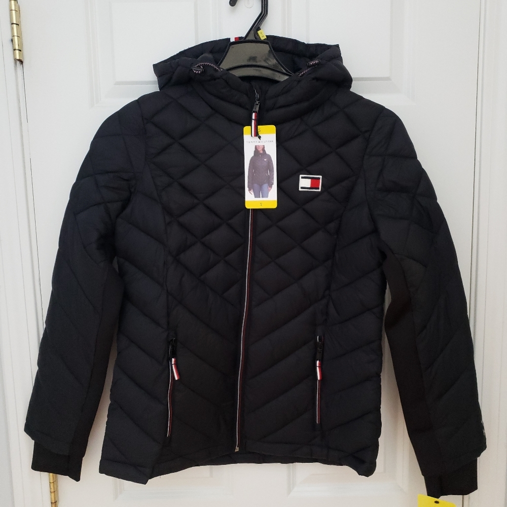 WOMEN'S BLACK FALL/ WINTER TOMMY HILFIGER JACKET SIZE SMALL